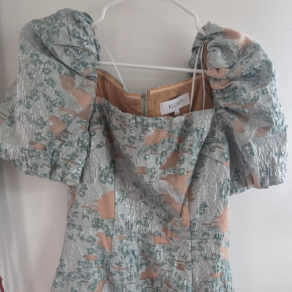Jacquard puff sleeve dress size L